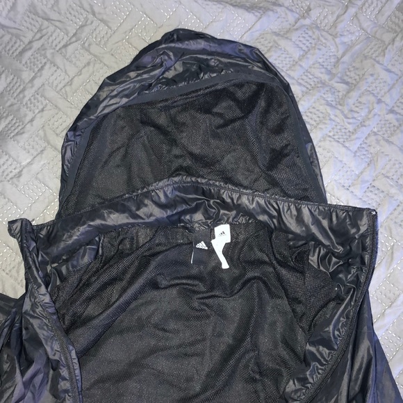Adidas Lightweight Full Zip Windbreaker Jacket - Picture 4 of 7
